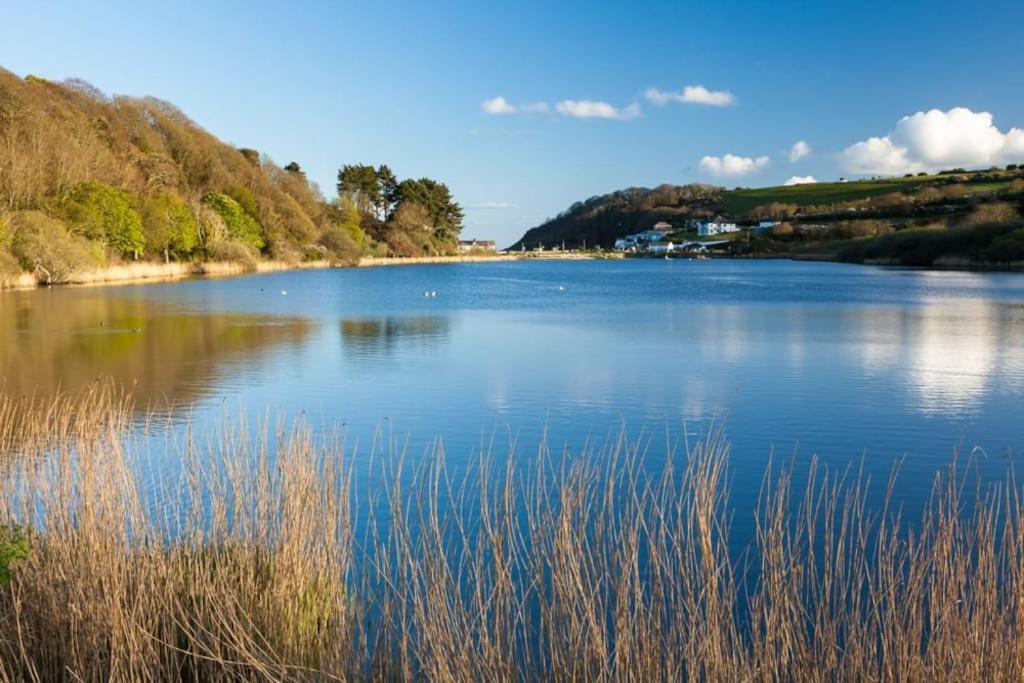 The Palm House Falmouth - Minutes From The Beach! Dış mekan fotoğraf