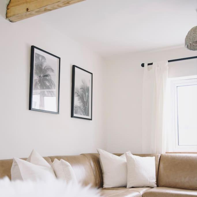 The Palm House Falmouth - Minutes From The Beach! Dış mekan fotoğraf